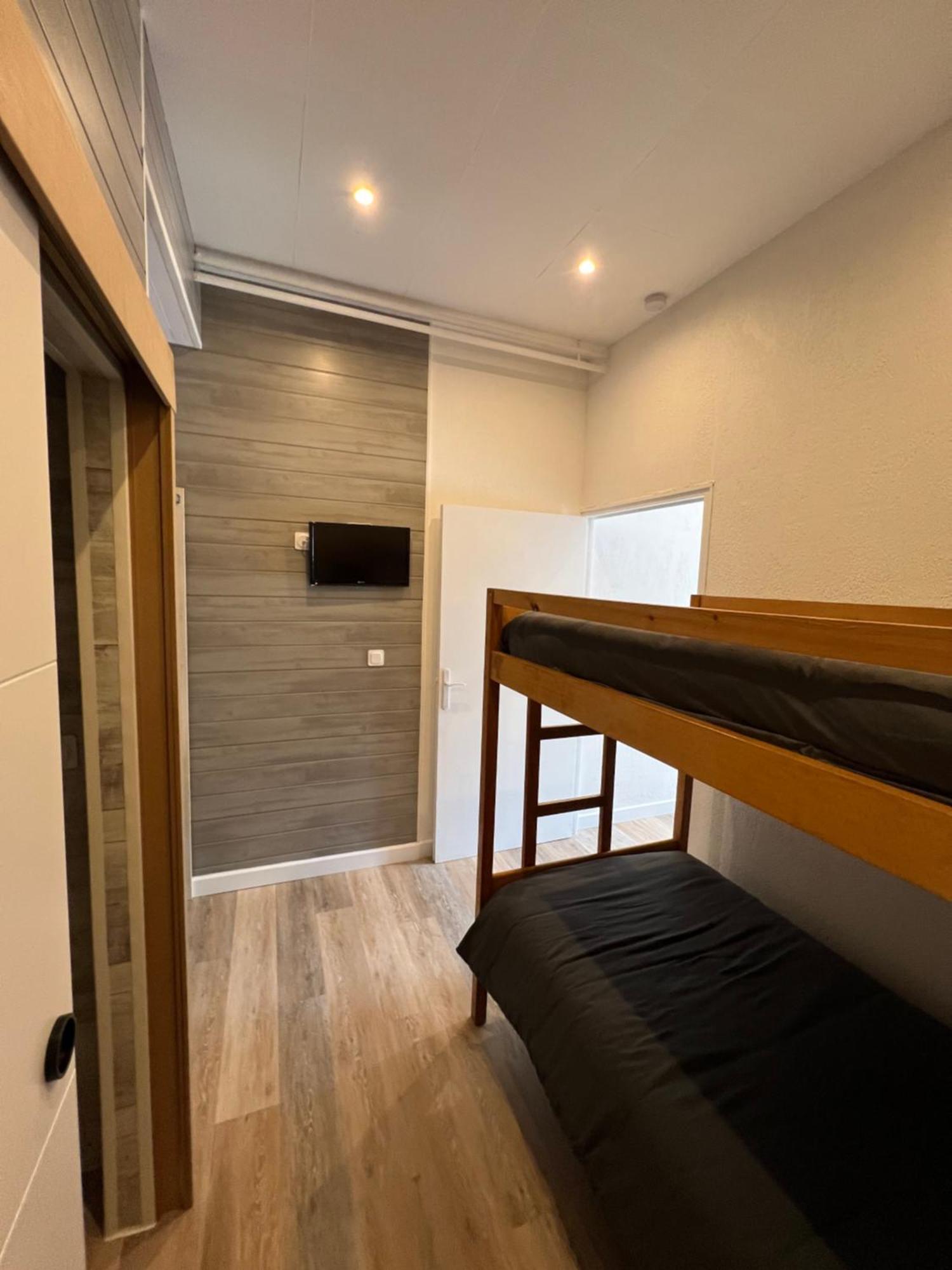 Hotel Complexe Les 4 Saisons Oust Zewnętrze zdjęcie
