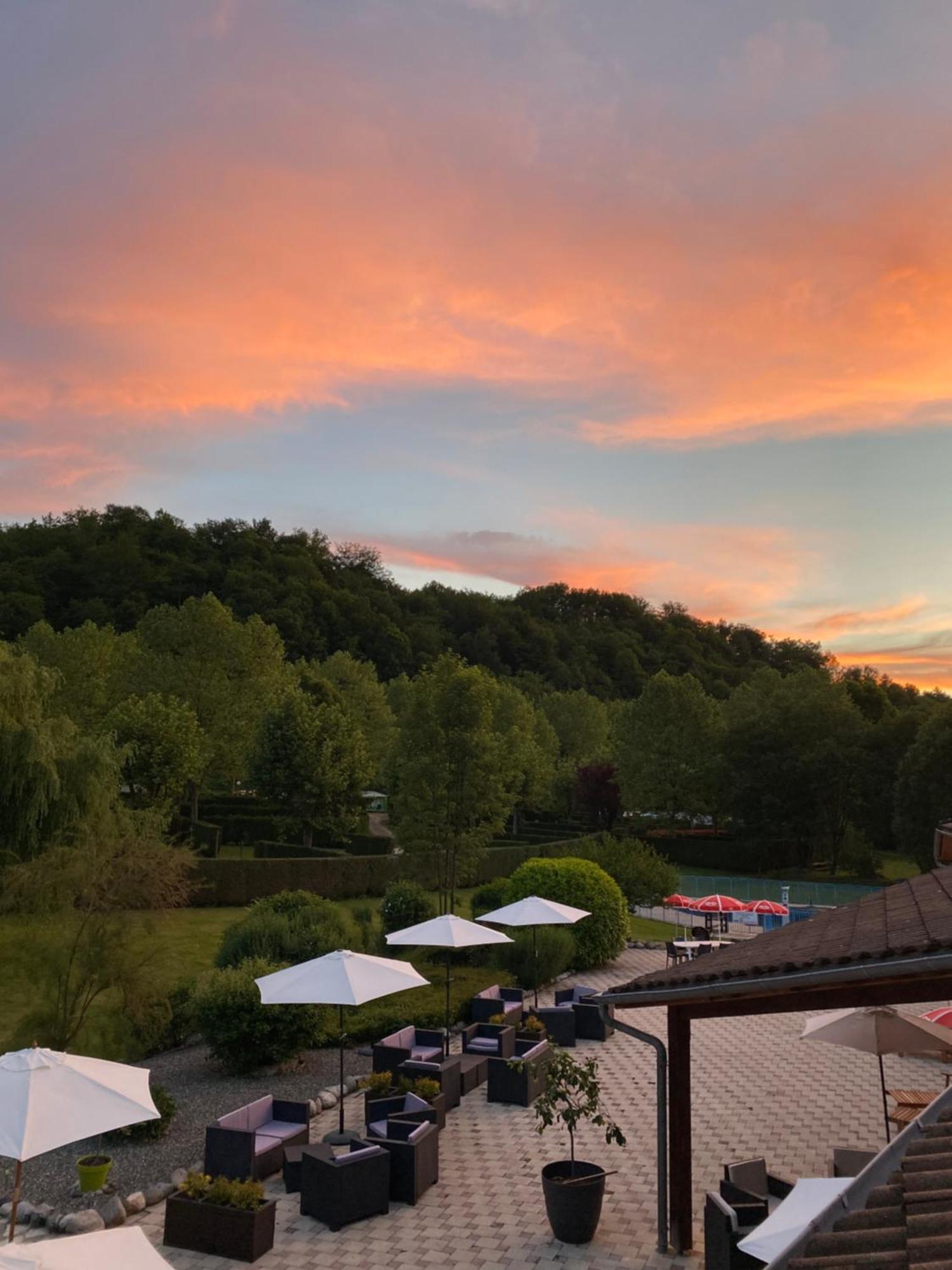Hotel Complexe Les 4 Saisons Oust Zewnętrze zdjęcie